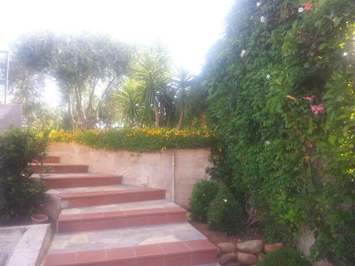 Villa Ficodindia อัลตาวิลลา มิลิเชีย ภายนอก รูปภาพ